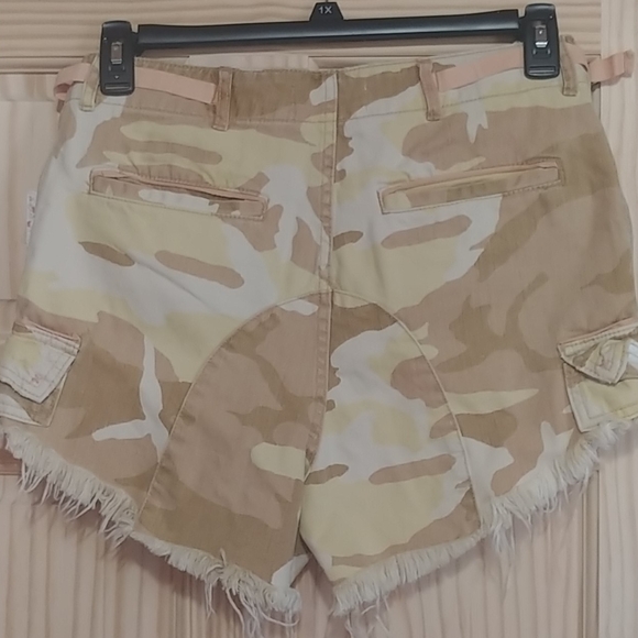 Free People Cargo Shorts - Picture 4 of 4